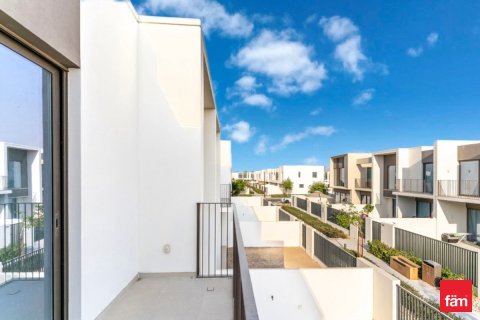 Villa à Dubai, 3 chambres, 173.9 m², № 67519 - photo 22