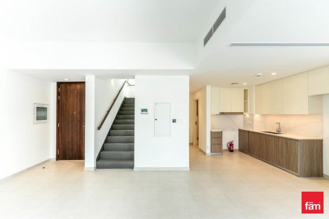 Villa à Dubai, 3 chambres, 173.9 m², № 67519 - photo 2