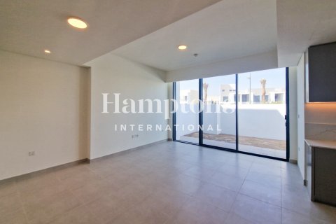 Adosado en Arabian Ranches 3, Dubai, 4 dormitorios, 287.16317300 m², № 124493 - foto 3