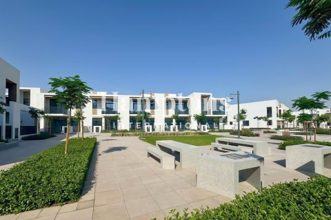 Снять в аренду таунхаус в Bliss, Arabian Ranches 3, Дубай: 3 спальни, 127.83452800м², № 124492 - фото 4