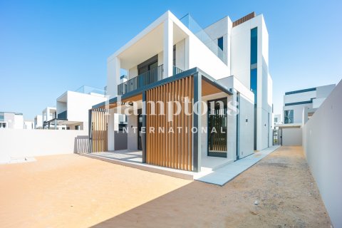 Villa à Arabian Ranches 3, Dubai, 4 chambres, 447.97826600 m², № 124489 - photo 3