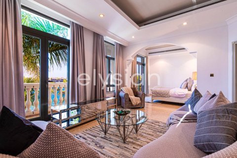 Villa in Signature Villas, Palm Jumeirah, Dubai 6 bedrooms, 1245 sq.m. № 37933 - photo 8