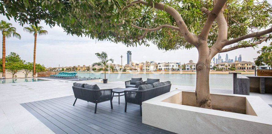 Villa en Signature Villas, Palm Jumeirah, Dubai, 7 dormitorios, 1245 m², № 37932