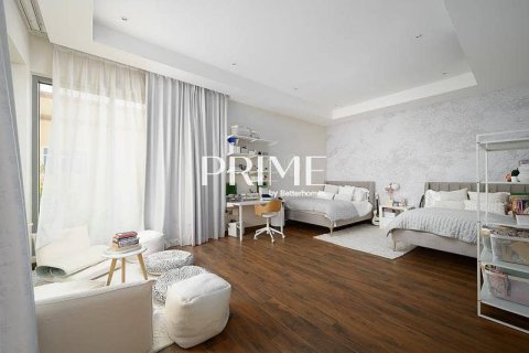 Снять в аренду виллу в Аль-Барше, Дубай: 6 спален, 929м², № 21029 - фото 20