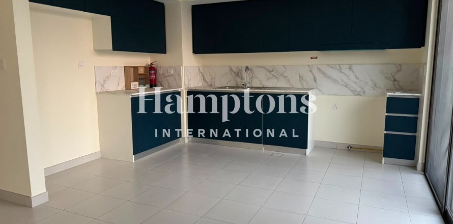 Вилла в Dubai South (Dubai World Central), Дубай, 4 спальни, 237.367м², № 113976