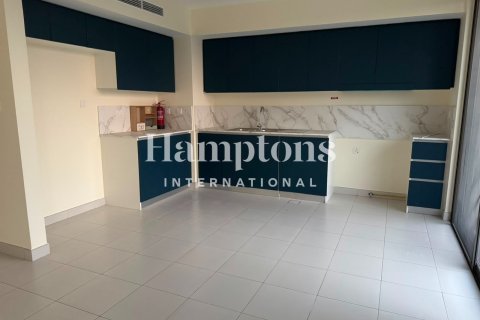 Снять в аренду виллу в Dubai South (Dubai World Central), Дубай: 4 спальни, 237.36716500м², № 113976 - фото 2
