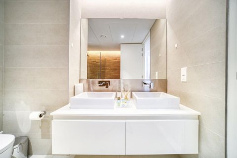 Apartment in Dubai Marina, Dubai 3 bedrooms, 190 sq.m. № 96865 - photo 18