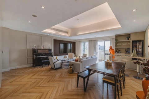 Apartment in Dubai 4 bedrooms, 217 sq.m. № 96855