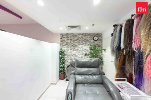 Tienda en Dubai, 80.6 m², № 16459 - foto 2