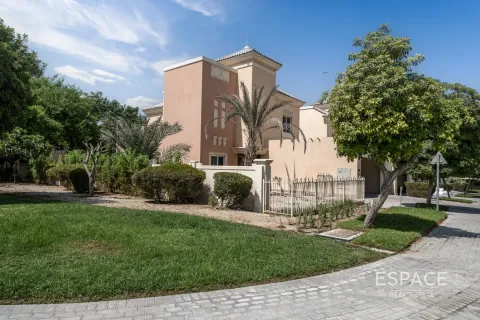 Villa en Victory Heights, Dubai Sports City, Dubai, 4 dormitorios, 350 m², № 61567 - foto 19