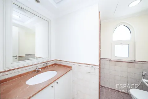 Villa en Victory Heights, Dubai Sports City, Dubai, 4 dormitorios, 350 m², № 61567 - foto 11