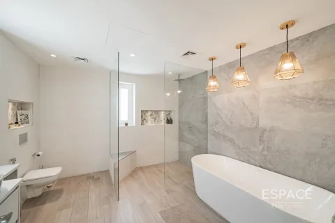 Villa in Meadows 1, Meadows, Dubai 4 bedrooms, 344 sq.m. № 61568 - photo 8