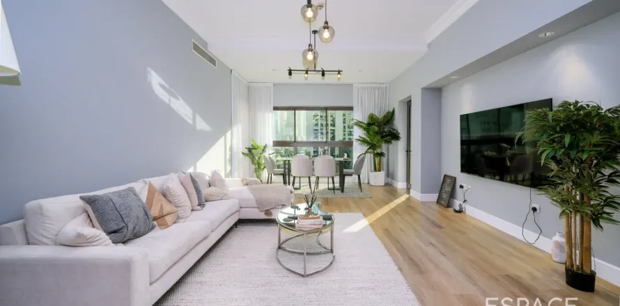 Квартира в Пальме Джумейре, Дубай, 2 спальни, 168м², № 61578