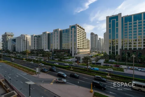 Apartment in Palm Jumeirah, Dubai 2 bedrooms, 168 sq.m. № 61578 - photo 16