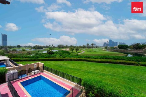 Villa en Dubai, 4 dormitorios, 367.4 m², № 50827 - foto 4