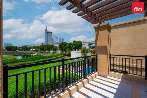 Villa en Dubai, 4 dormitorios, 367.4 m², № 50827 - foto 18