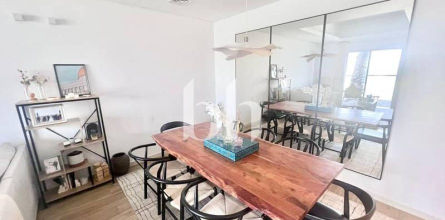 Apartamento en Jumeirah Village Circle, Dubai, 2 dormitorios, 126 m², № 57581