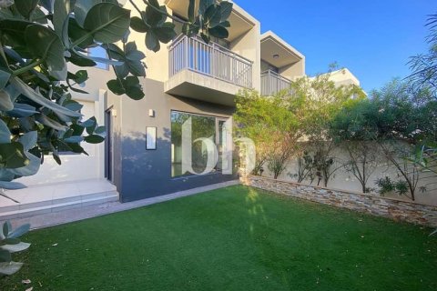 Townhouse in Dubai Hills Estate, Dubai 3 bedrooms, 196 sq.m. № 57582 - photo 1