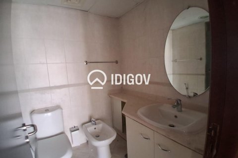 Снять в аренду квартиру в Мирдифом, Дубай: 2 спальни, 141.12м², № 124627 - фото 8
