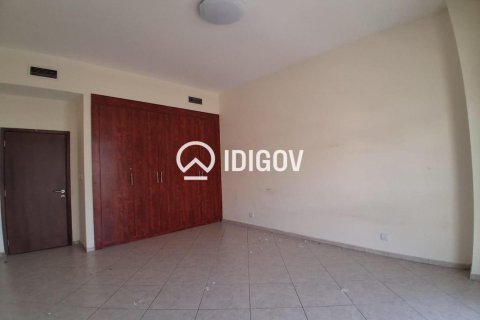 Снять в аренду квартиру в Мирдифом, Дубай: 2 спальни, 141.12м², № 124627 - фото 5