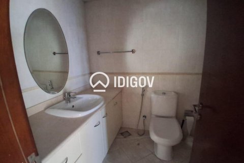 Снять в аренду квартиру в Мирдифом, Дубай: 2 спальни, 141.12м², № 124627 - фото 9