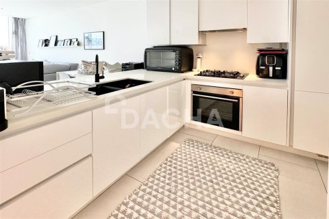 Apartamento en Marquise Square Tower, Business Bay, Dubai, 2 dormitorios, 123.2 m², № 6817 - foto 14
