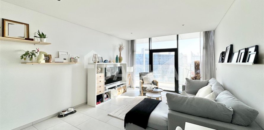 Apartamento en Marquise Square Tower, Business Bay, Dubai, 2 dormitorios, 123.2 m², № 6817