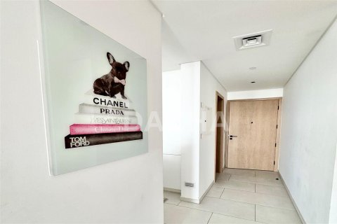 Apartamento en Marquise Square Tower, Business Bay, Dubai, 2 dormitorios, 123.2 m², № 6817 - foto 9