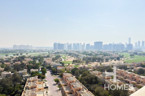 Apartment in Dubai Sports City, Dubai 2 bedrooms, 150 sq.m. № 16384 - photo 17