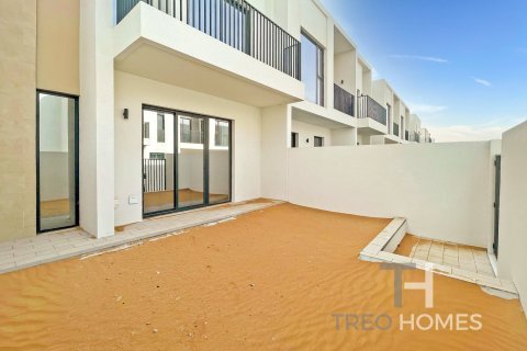 Townhouse in Dubai South (Dubai World Central), Dubai 3 bedrooms, 182 sq.m. № 16382 - photo 5