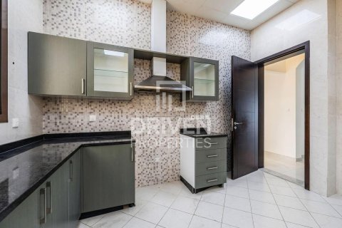 Villa à Nadd Al Sheba, Dubai, 6 chambres, 1468.05 m², № 128968 - photo 10