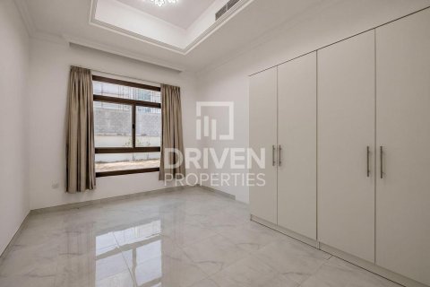 Villa à Nadd Al Sheba, Dubai, 6 chambres, 1468.05 m², № 128968 - photo 7
