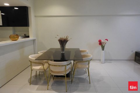 Apartment in Business Bay, Dubai 3 bedrooms, 210 sq.m. № 72367 - photo 7