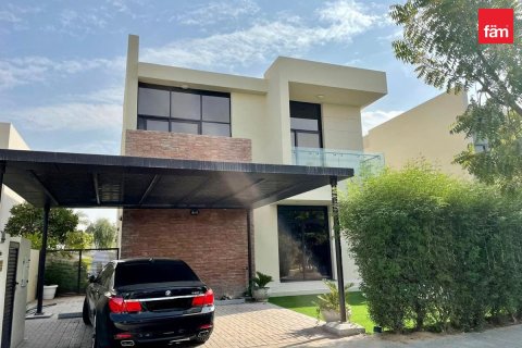 Villa in Dubai 5 bedrooms, 639.9 sq.m. № 123935 - photo 15