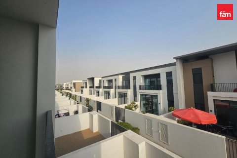 Townhouse in Dubai 3 bedrooms, 144.8 sq.m. № 123940 - photo 17