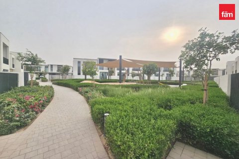 Townhouse in Dubai 3 bedrooms, 144.8 sq.m. № 123940 - photo 19