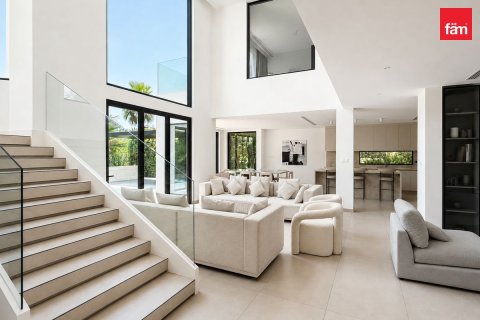 Villa in Jumeirah Islands, Dubai 4 bedrooms, 988.5 sq.m. № 123939 - photo 4