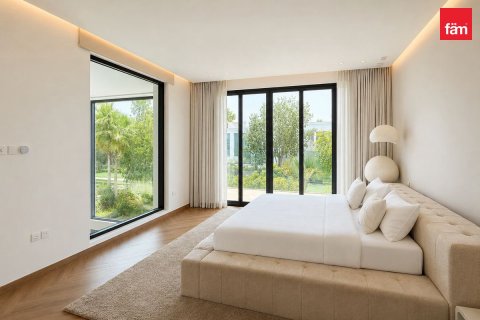 Villa in Jumeirah Islands, Dubai 4 bedrooms, 988.5 sq.m. № 123939 - photo 15