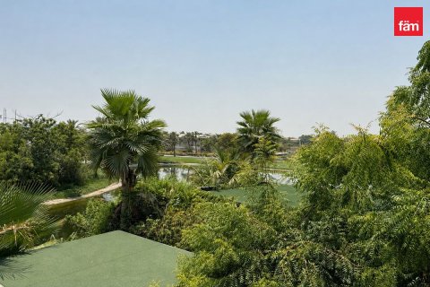 Villa in Jumeirah Islands, Dubai 4 bedrooms, 988.5 sq.m. № 123939 - photo 28