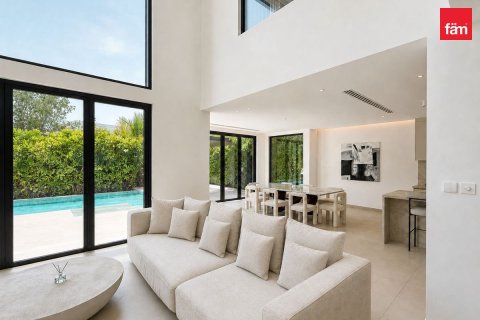 Villa in Jumeirah Islands, Dubai 4 bedrooms, 988.5 sq.m. № 123939 - photo 3