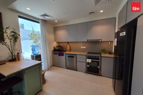 Townhouse in Dubai 3 bedrooms, 141 sq.m. № 123934 - photo 6