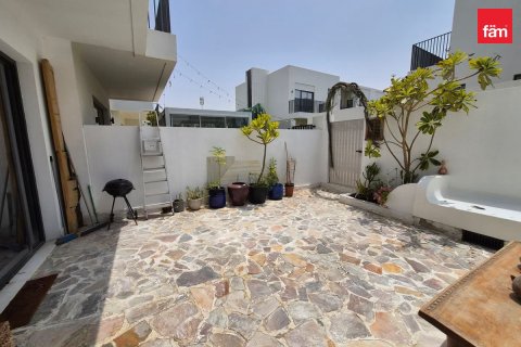 Townhouse in Dubai 3 bedrooms, 141 sq.m. № 123934 - photo 8