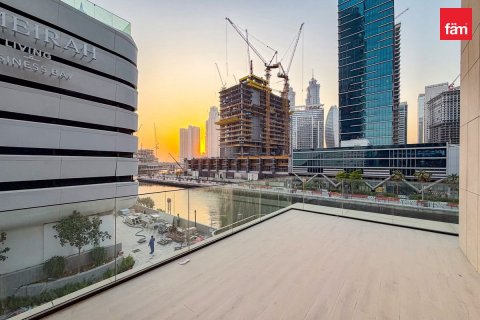 Apartment in Business Bay, Dubai 2 bedrooms, 156 sq.m. № 123936 - photo 16