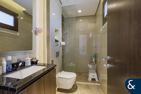 Villa in Al Furjan, Dubai 4 bedrooms, 311 sq.m. № 88498 - photo 13
