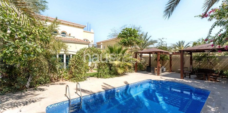 Villa in Legacy, Jumeirah Park, Dubai 4 bedrooms, 403 sq.m. № 43434