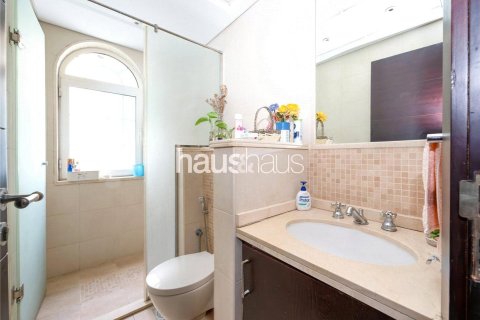 Villa in Legacy, Jumeirah Park, Dubai 4 bedrooms, 403 sq.m. № 43434 - photo 25
