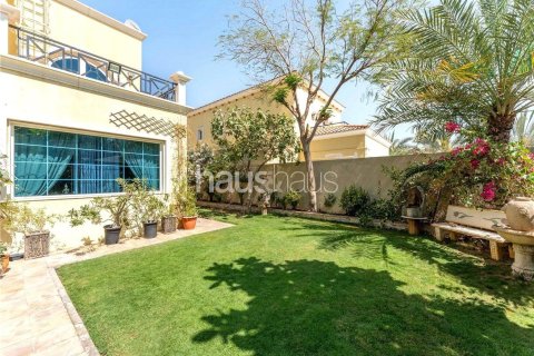 Villa in Legacy, Jumeirah Park, Dubai 4 bedrooms, 403 sq.m. № 43434 - photo 14