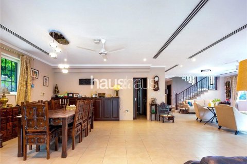Villa in Legacy, Jumeirah Park, Dubai 4 bedrooms, 403 sq.m. № 43434 - photo 10