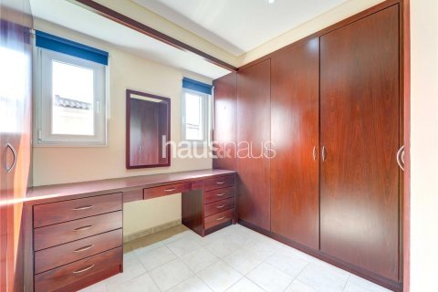 Купить виллу в Дубай Инвестмент Парке, Дубай: 5 спален, 577м², № 43436 - фото 24