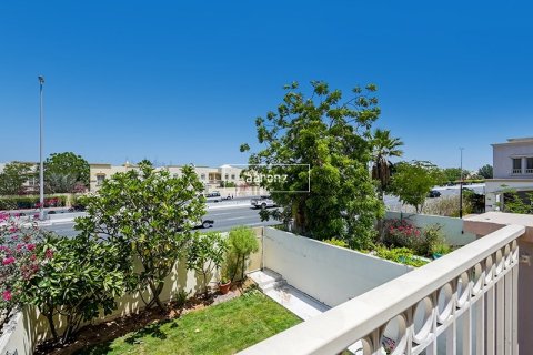 Villa in The Springs, Dubai 3 bedrooms, 233 sq.m. № 18208 - photo 15